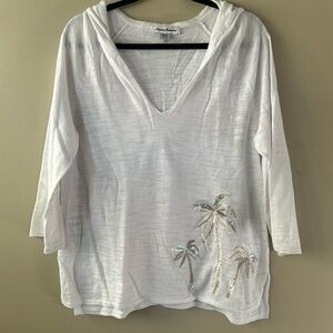 NWOT lightweight Tommy Bahama pull over sweater with sequin palm tree accents.